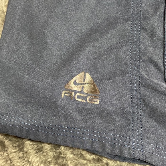 Rare Nike acg Athletic all conditions gear shorts size 32 navy - Picture 10 of 14